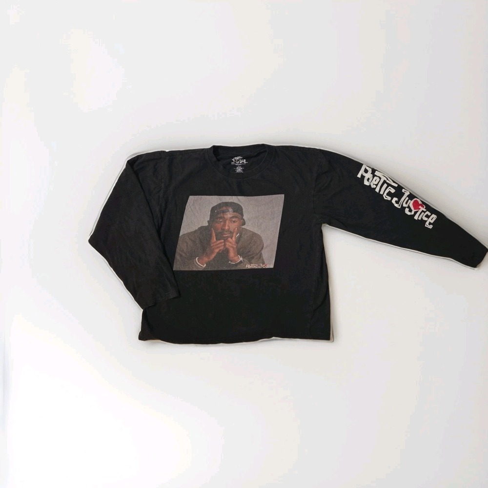 Poetic Justice Tupac Mall T-Shirt Long Sleeve (Size‎ Large)